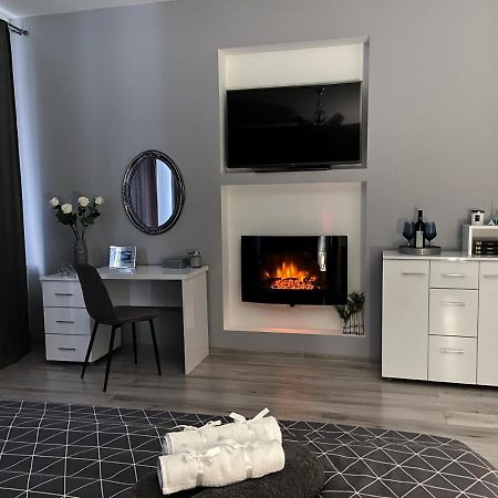 Studio 5 Brasov Bagian luar foto
