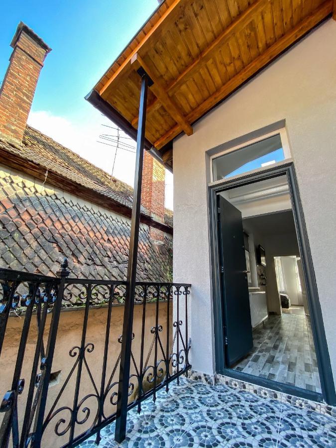 Studio 5 Brasov Bagian luar foto
