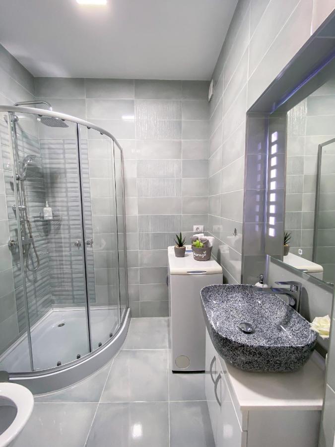 Studio 5 Brasov Bagian luar foto