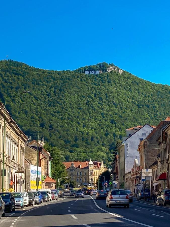 Studio 5 Brasov Bagian luar foto